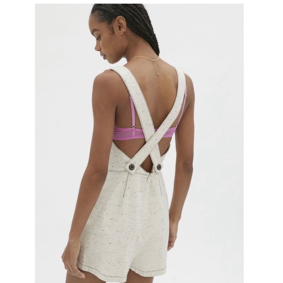 Hannah Cotton Cross Back Romper NWT - Picture 2 of 6